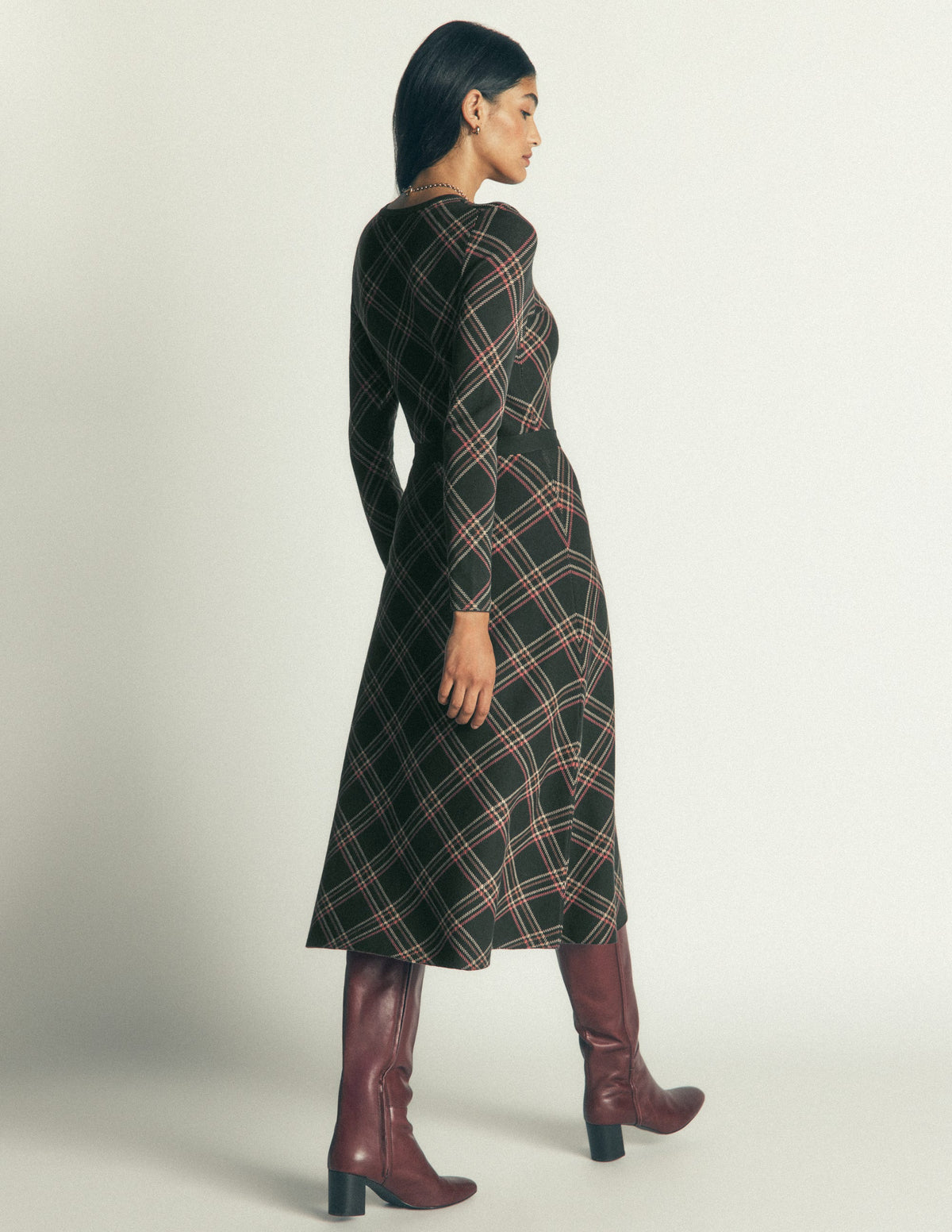 Midi-Jacquardkleid mit Rundhalsausschnitt-Grün Kariert - Image 5