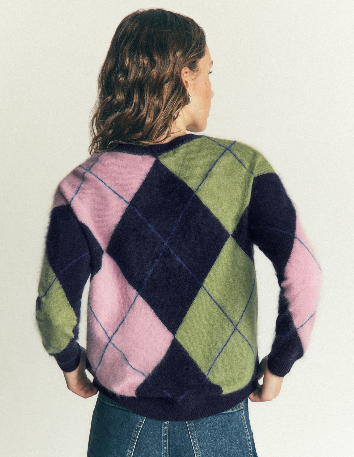 Kat Pullover aus gebürstetem Kaschmir-Marineblau, Rosa, Grün Argyle - Image 4