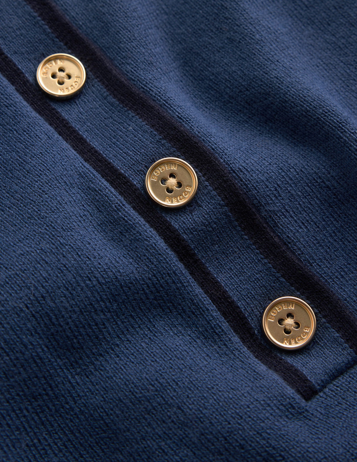 Liz Henley-Pullover-Sanftes Indigoblau - Image 6