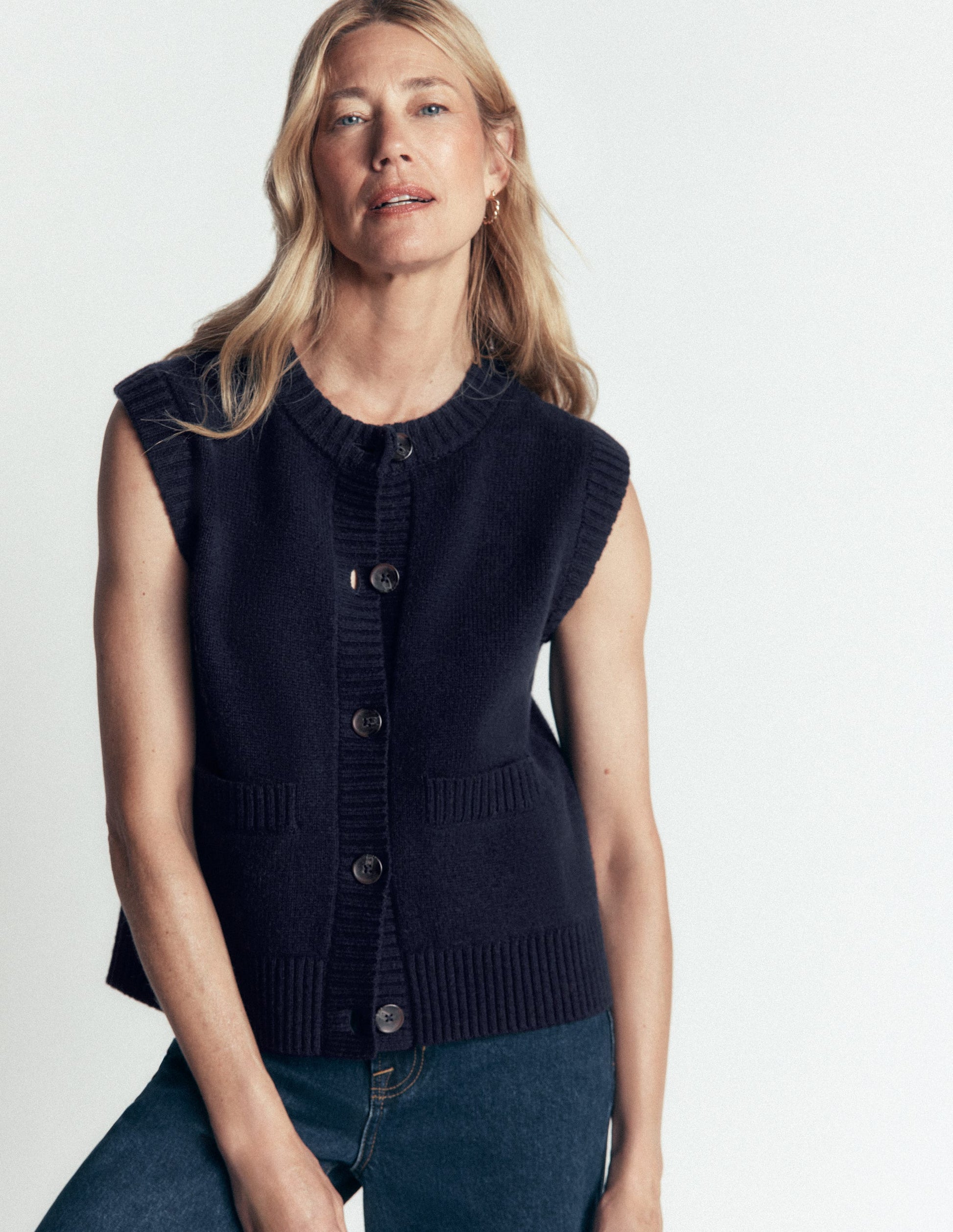 Marta Weste aus Merinowolle-Marineblau-5
