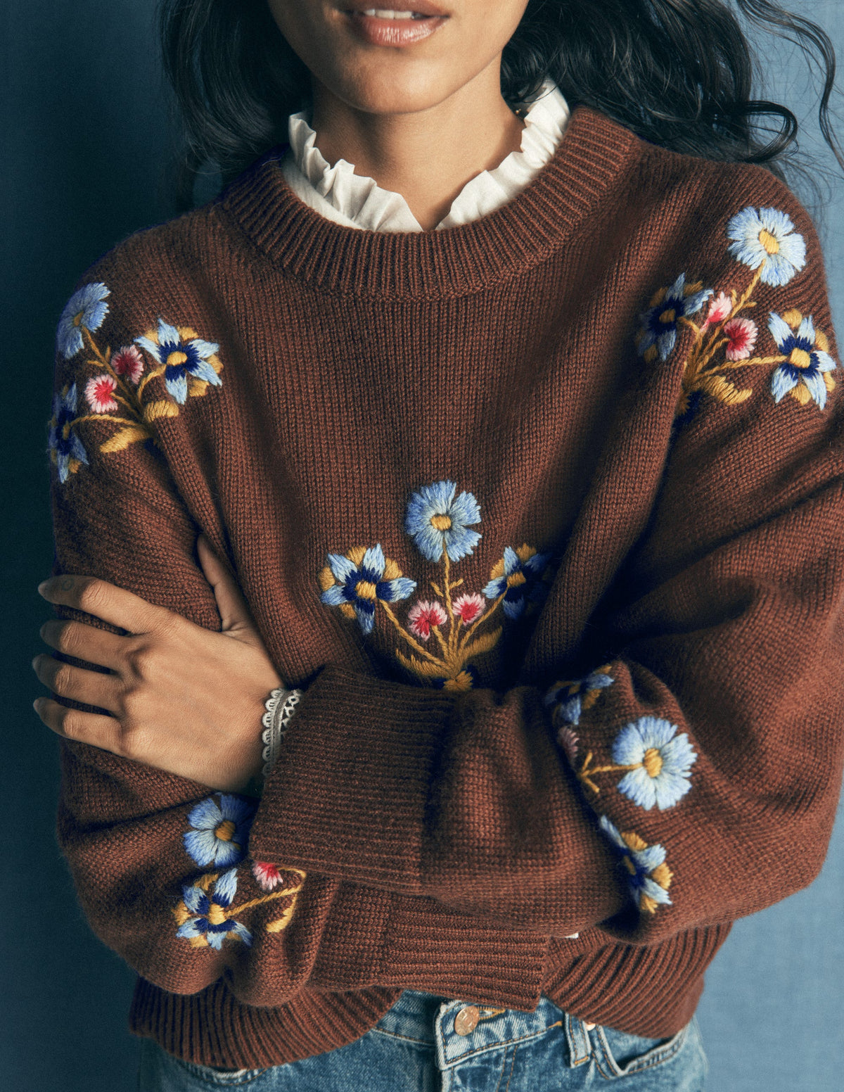 Ella Bestickter Strickpullover-Umbra, Blumenmuster - Image 1