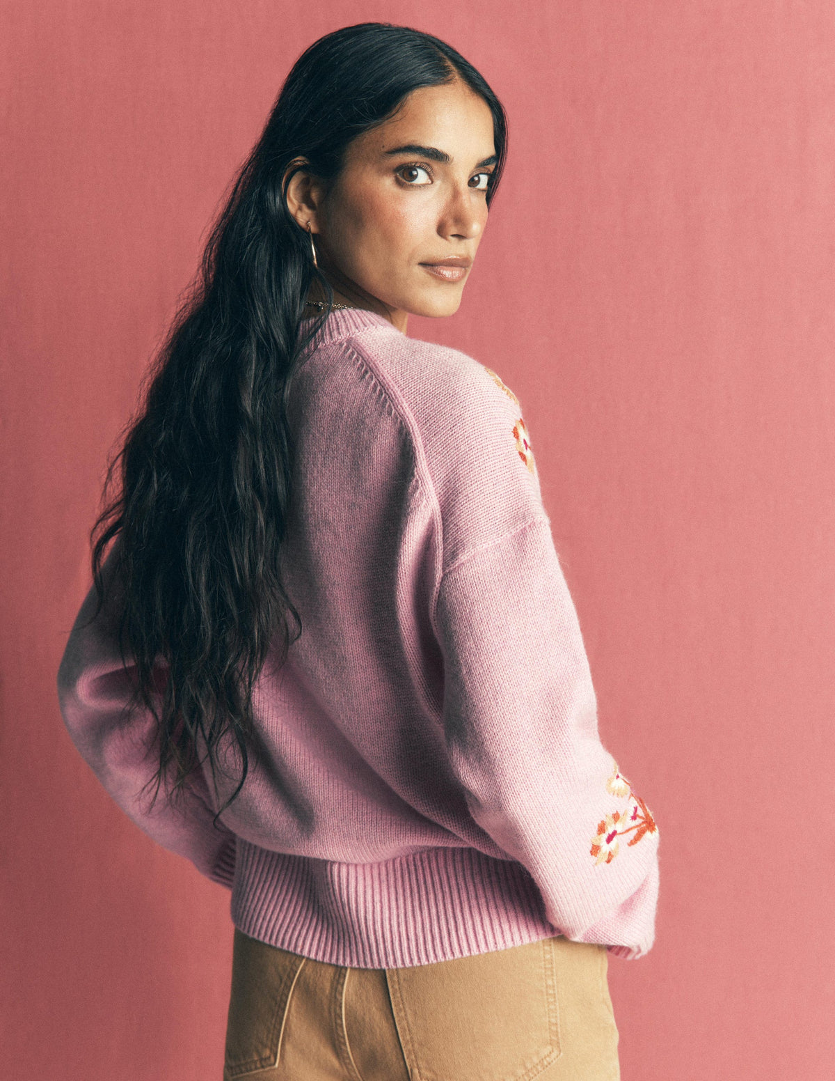 Ella Bestickter Strickpullover-Frühlingsblütenrosa, Blumenmuster - Image 3