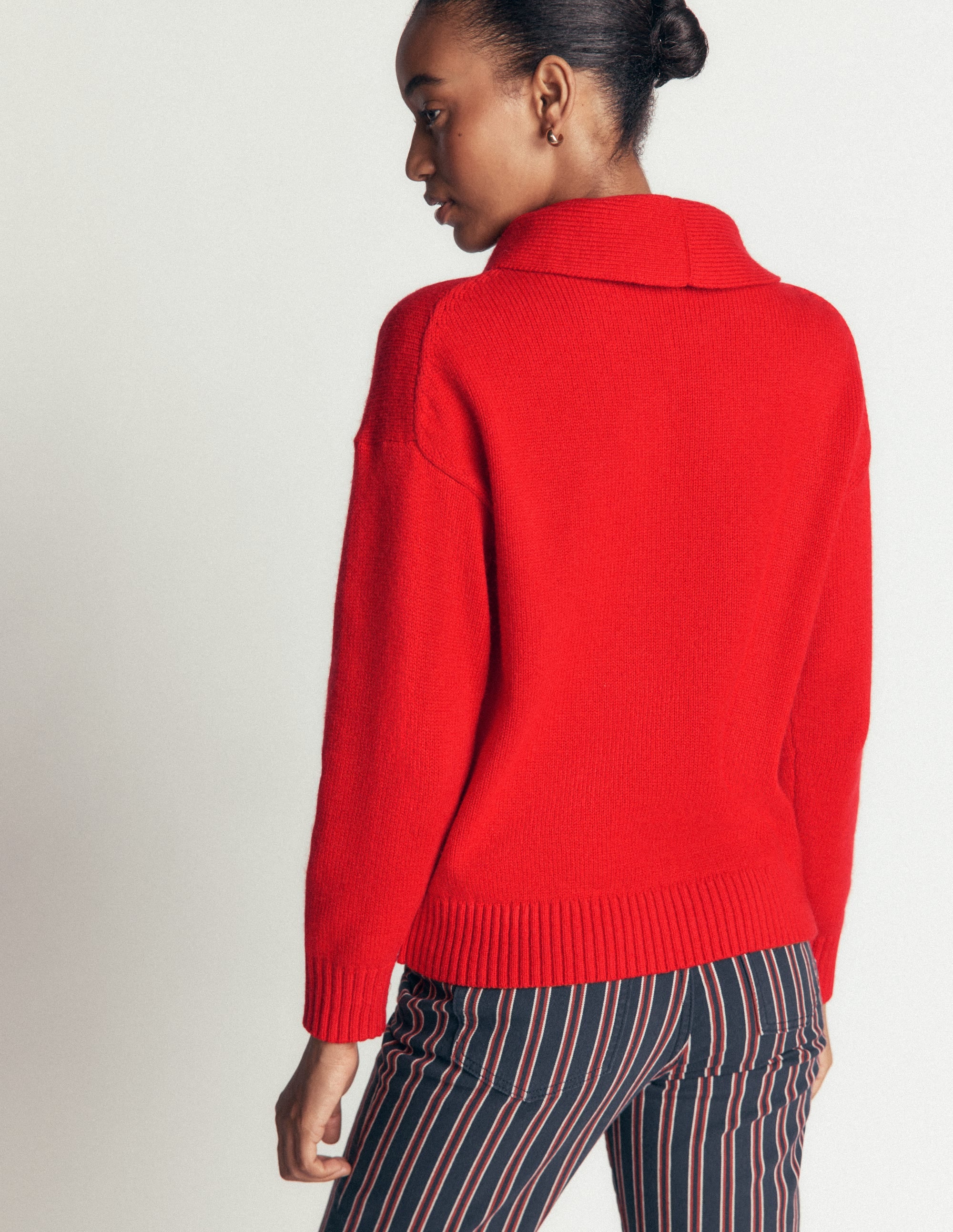 Lydia Strickpullover mit Bindeschleife am Ausschnitt-Mohnblumenrot - Image 4