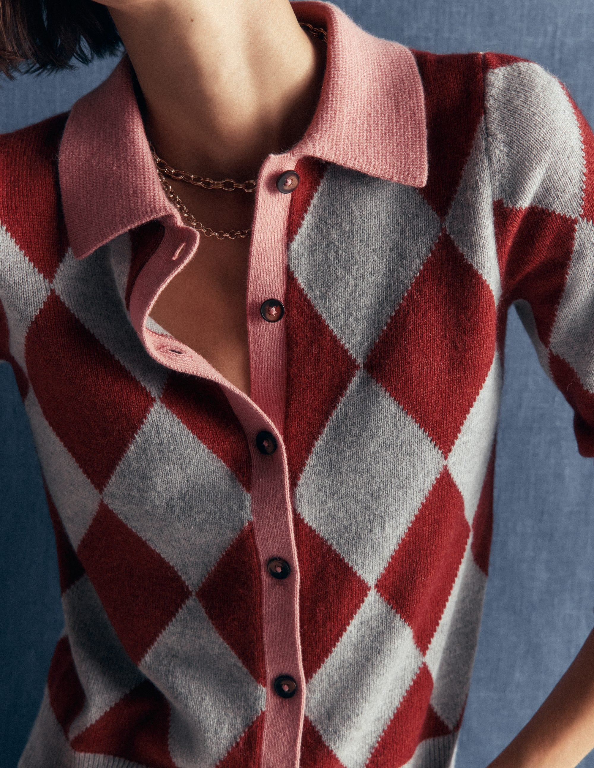 Ariadne Strickjacke aus Alpaka-Mischung-Braun Argyle - Image 3