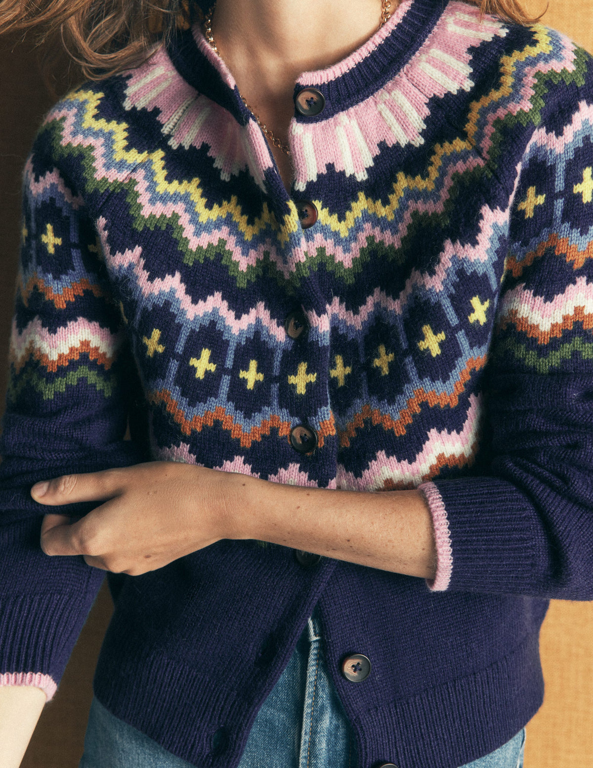 Mae Fair-Isle-Strickjacke-Navy mit Fair Isle - Image 3