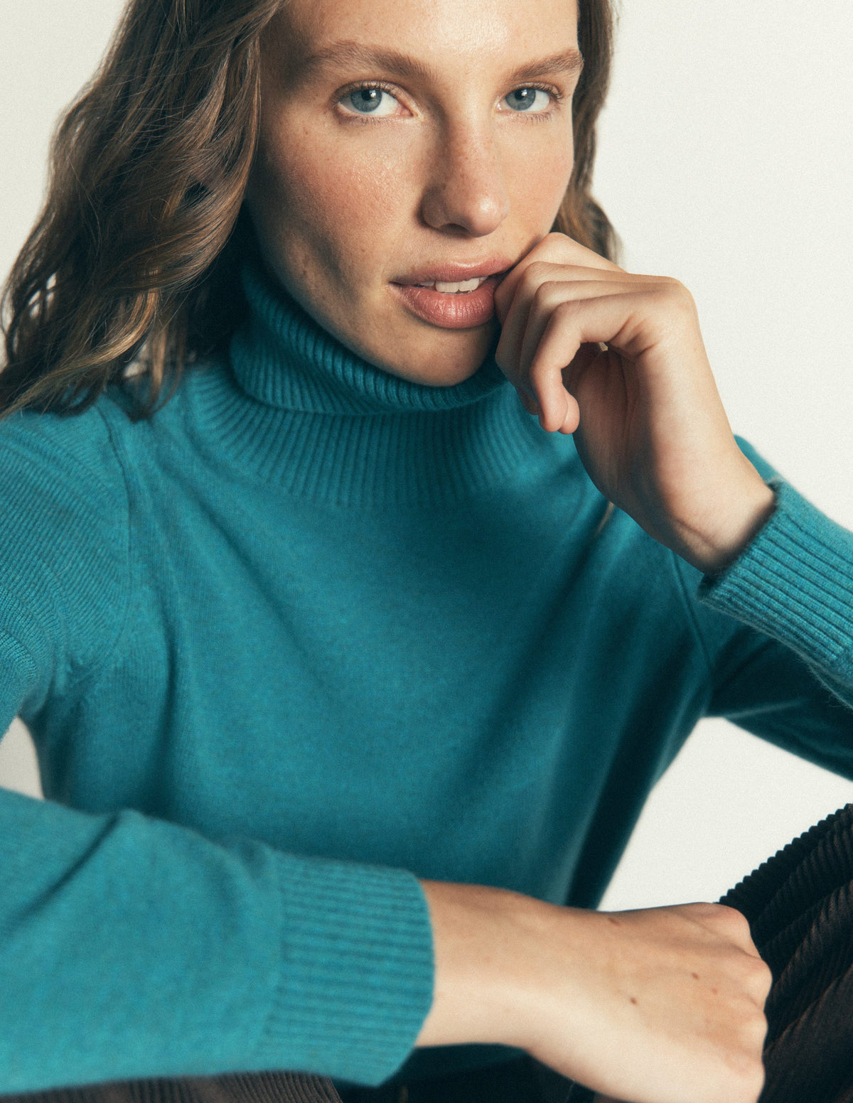 Elsie Rollkragenpullover aus Kaschmir-Azurblau-3
