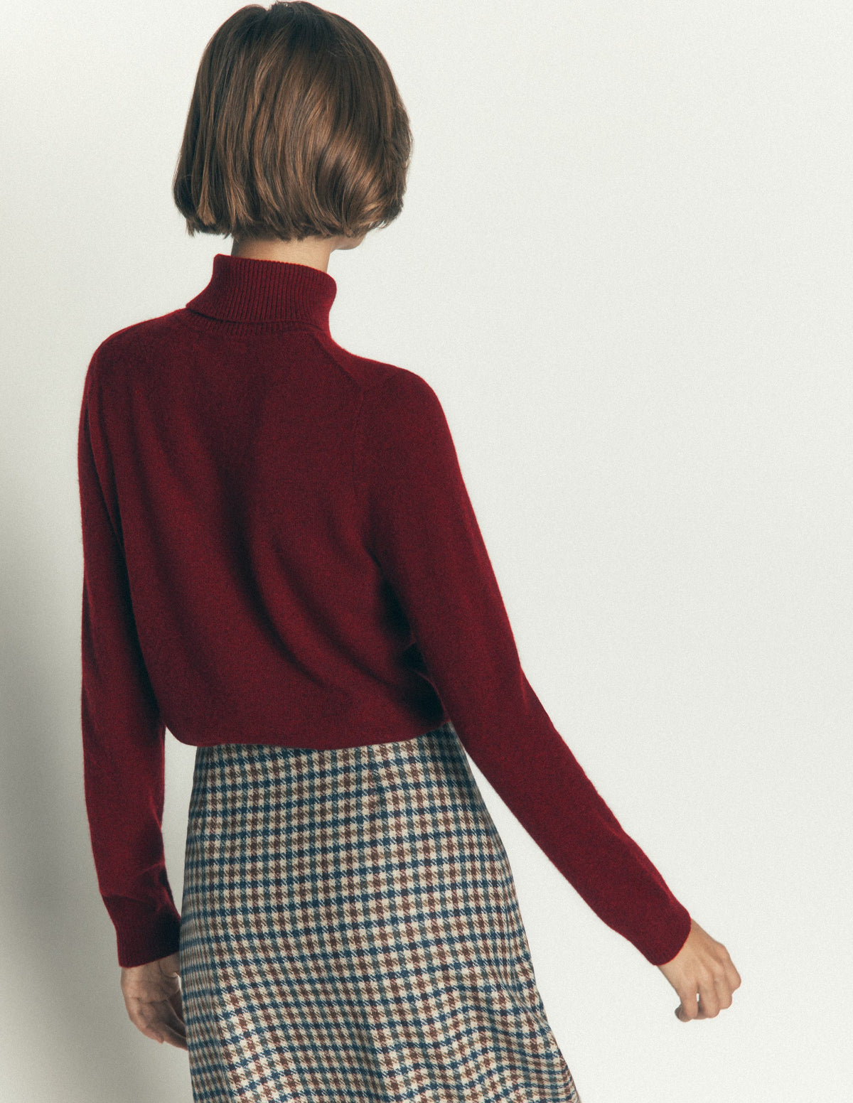 Pull col roulé Elsie en cachemire-Bordeaux profond-3