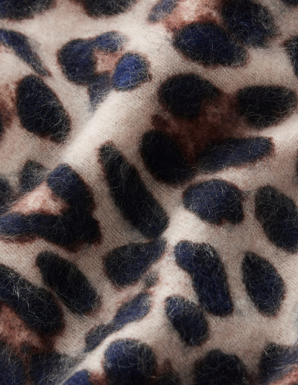 Kat T-Shirt aus gebürstetem Kaschmir-Camel, Leopard - Image 8