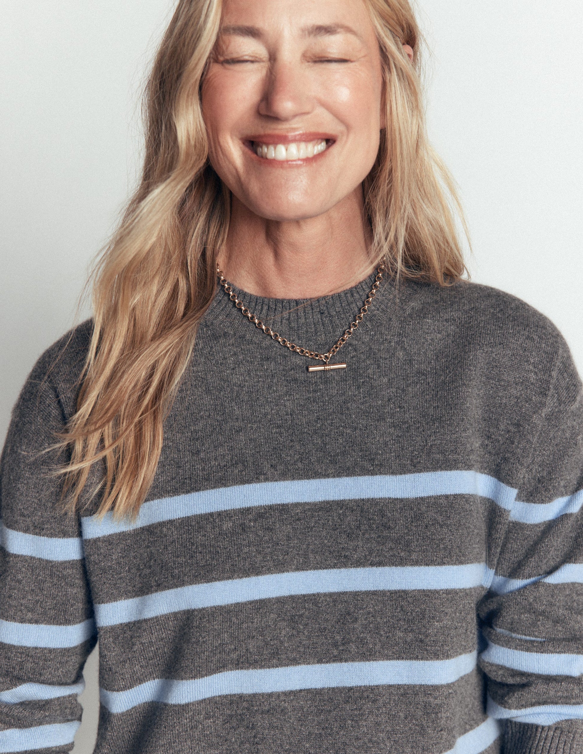 Pull col rond Fay en cachemire-Charbon, rayé bleu-2
