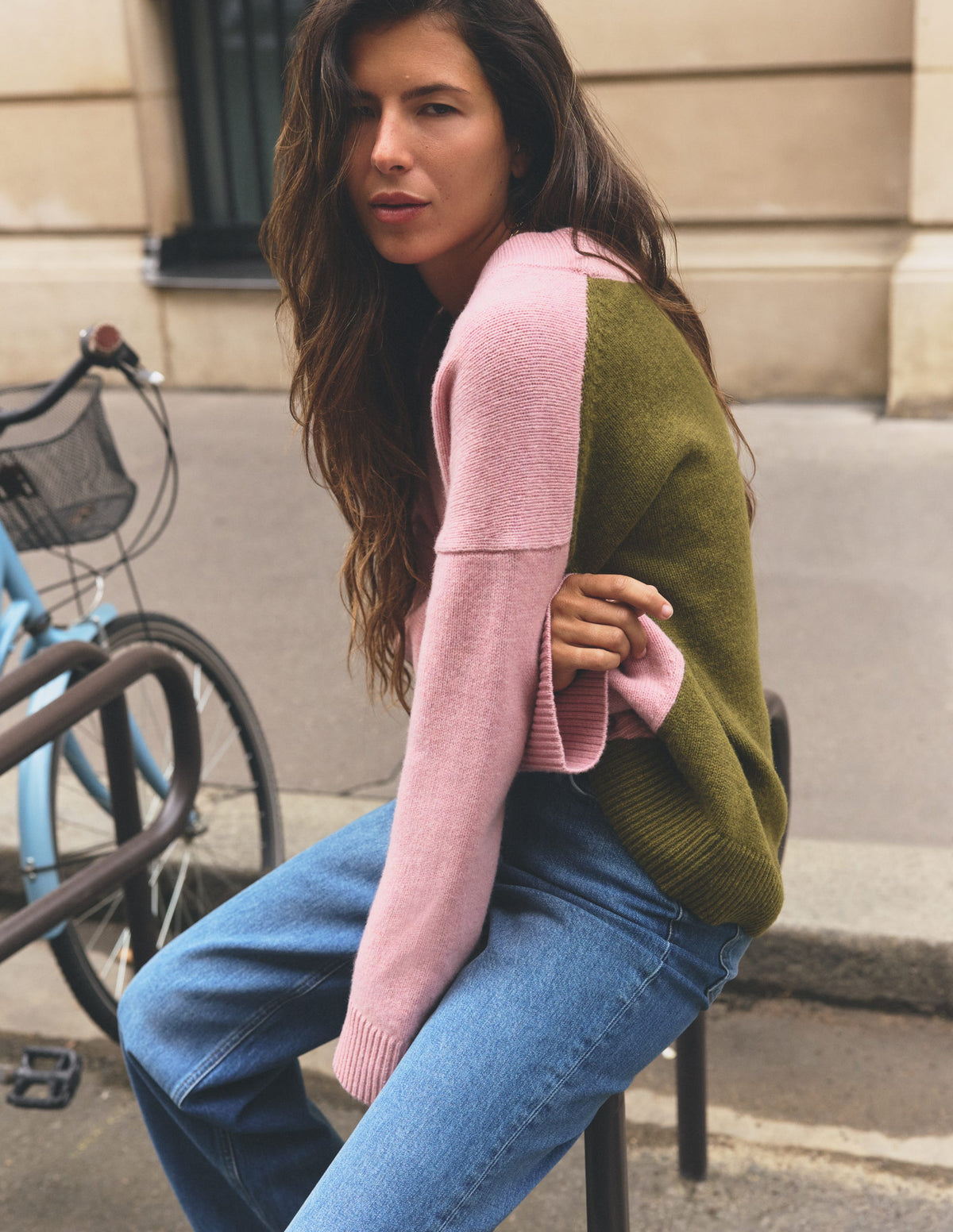 Marta Merino-Pullover mit V-Ausschnitt-Rosé, Grün Color Blocking-6