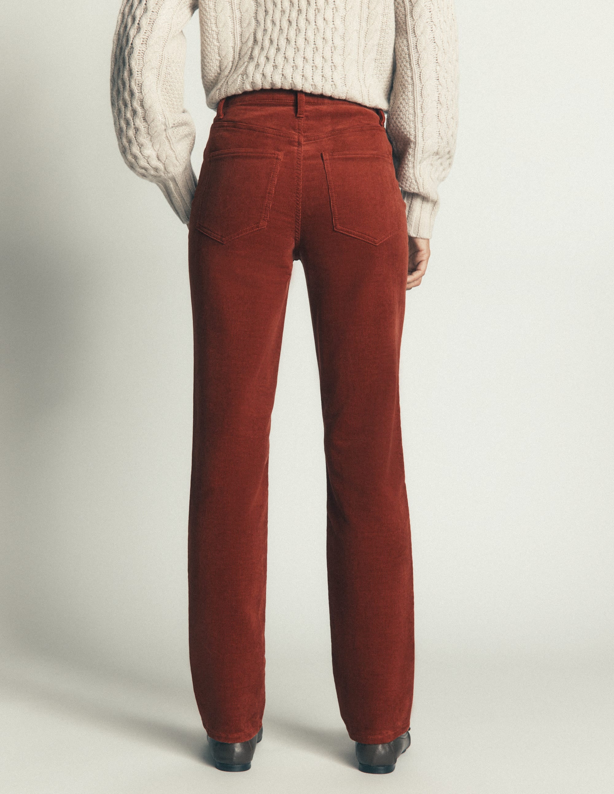 Schmal geschnittene Cord-Jeans mit hohem Bund-Gebranntes Henna - Image 3