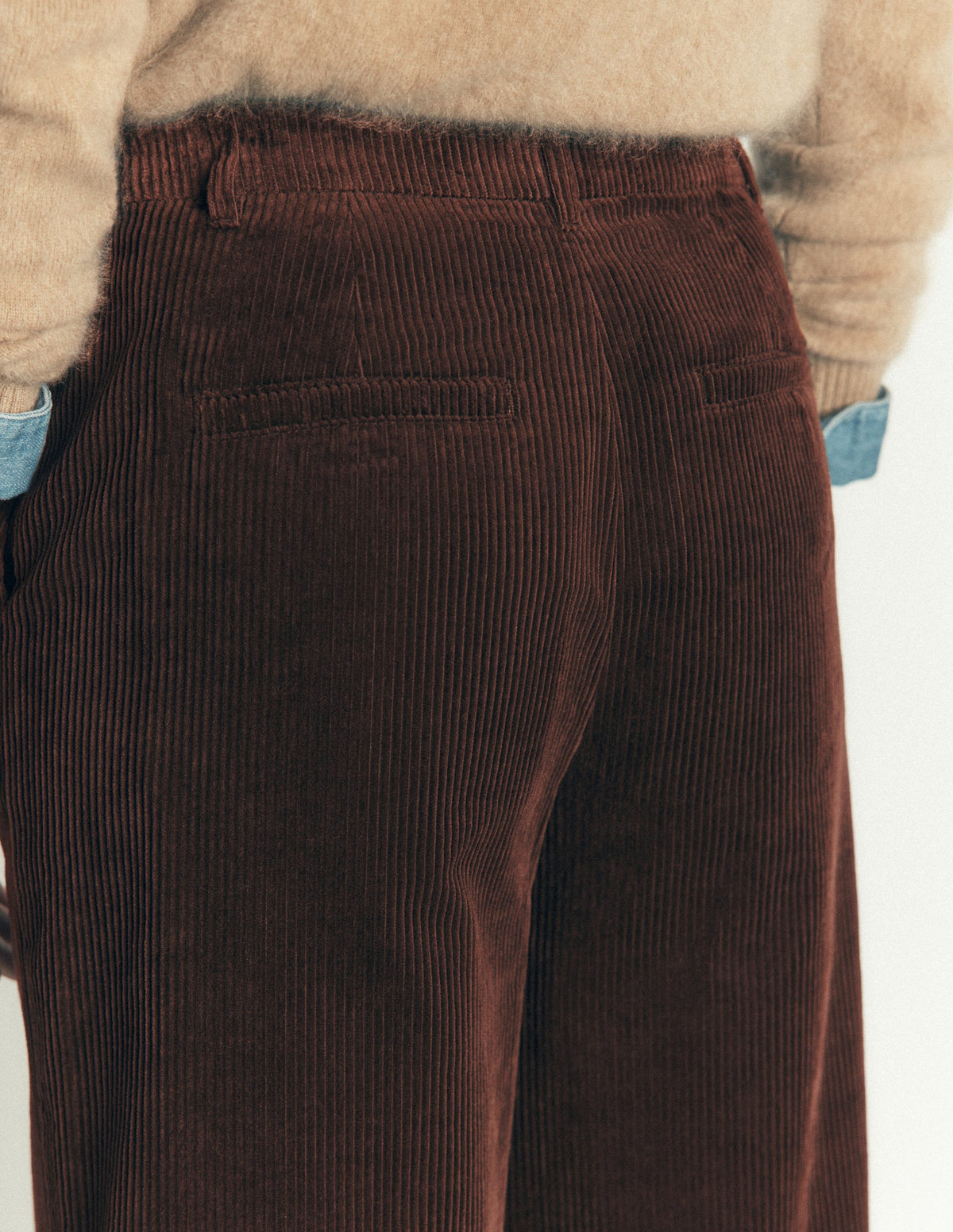 Belgravia Hose aus Jumbo-Cord-Bitterschokolade - Image 2