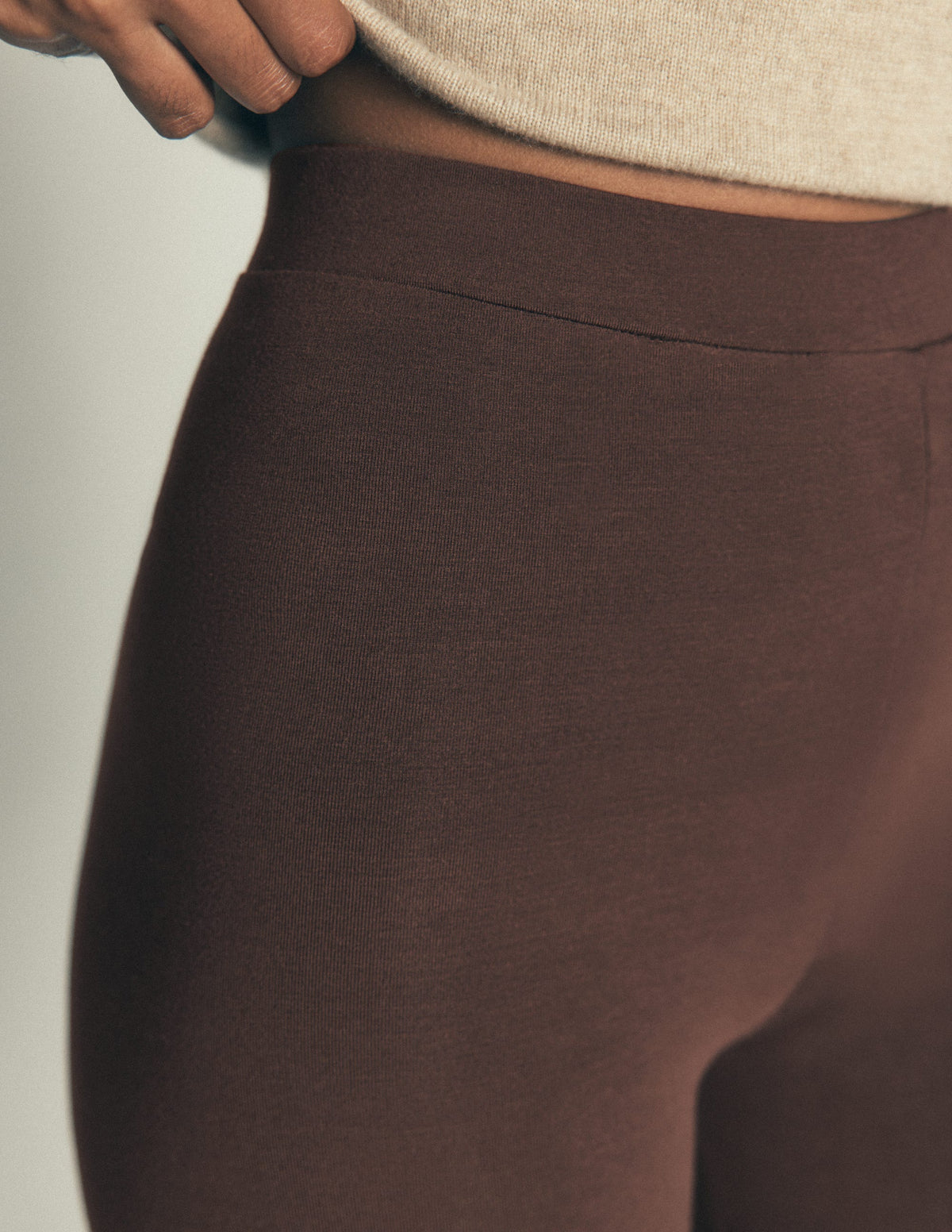 Jersey-Leggings mit hohem Bund-Bitterschokolade-2