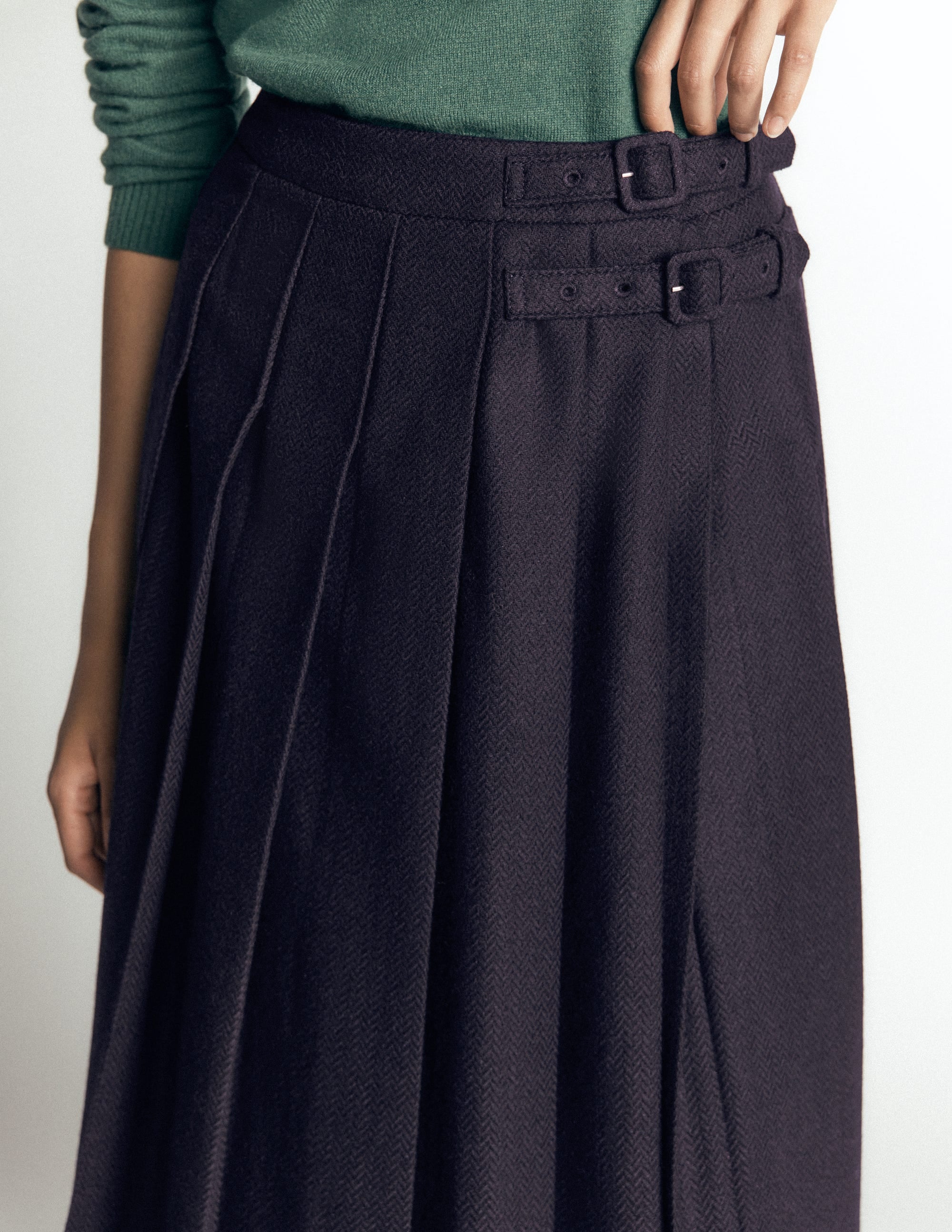 Plissierter Midi-Kilt-Navy mit Fischgrätmuster - Image 2