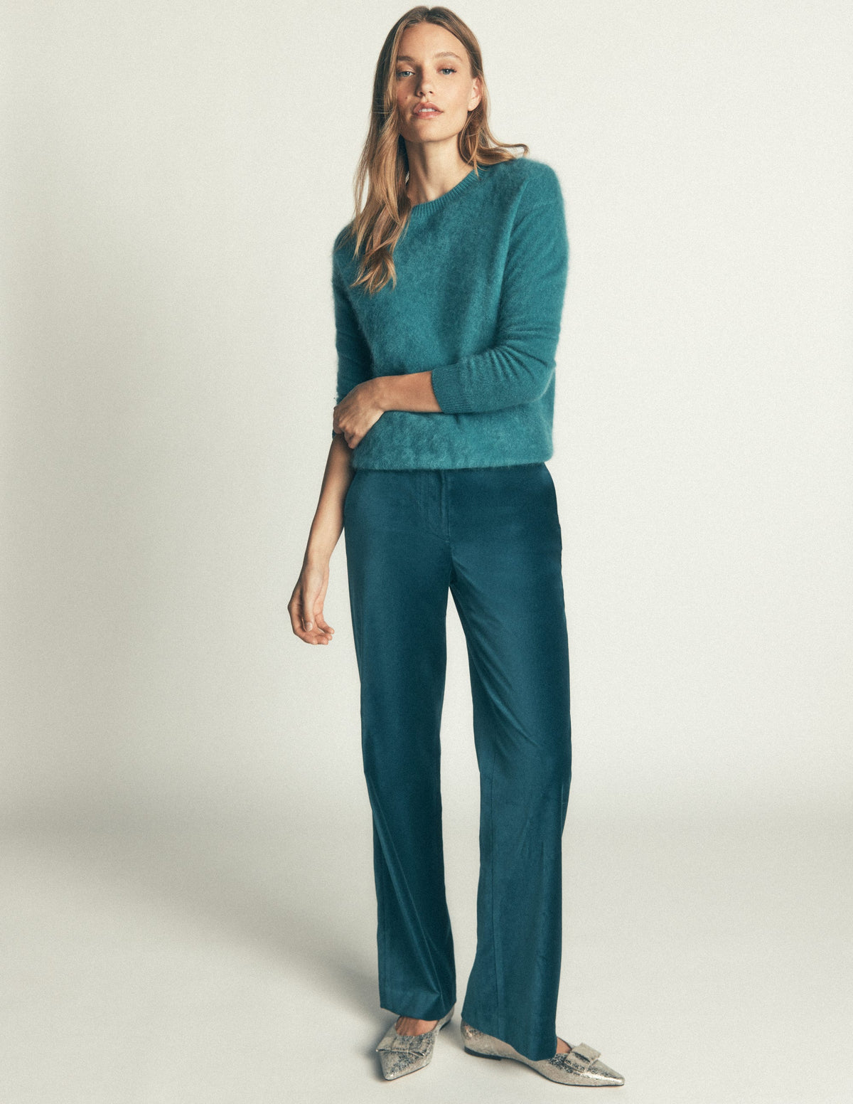 Fitzrovia Samthose-Blaugrün Meer - Image 1