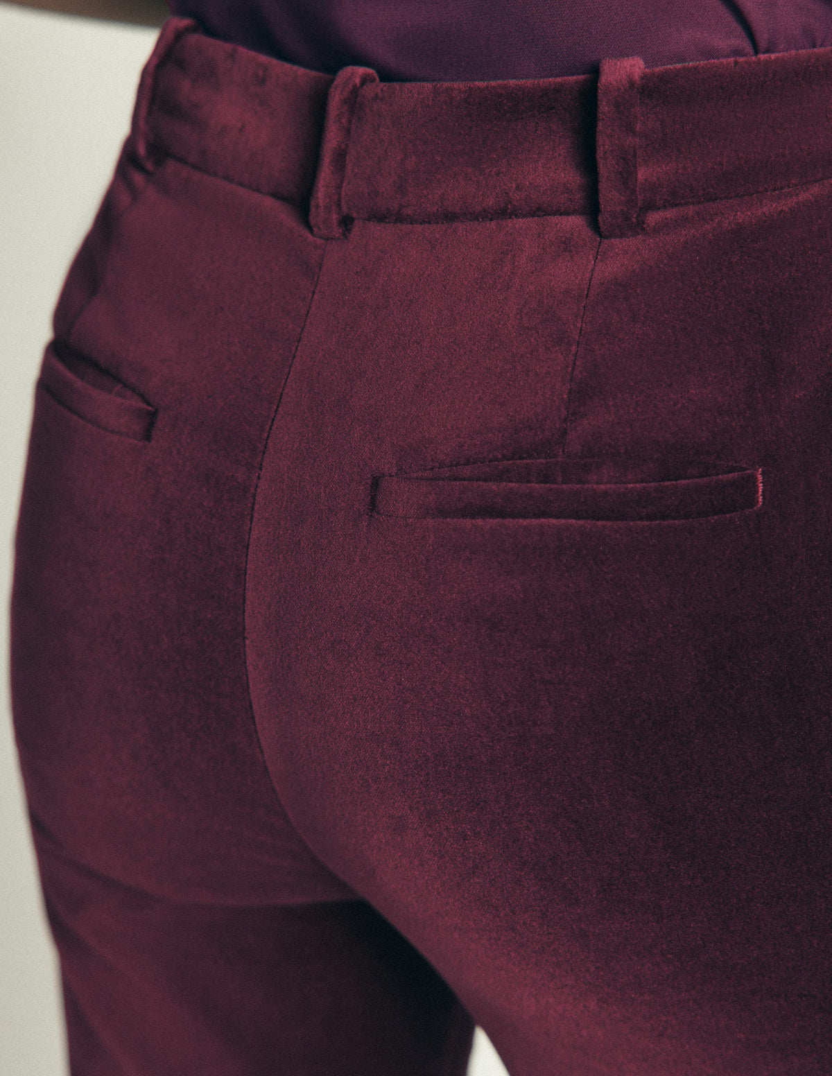Ausgestellte Samthose-Dunkle Kirsche-5