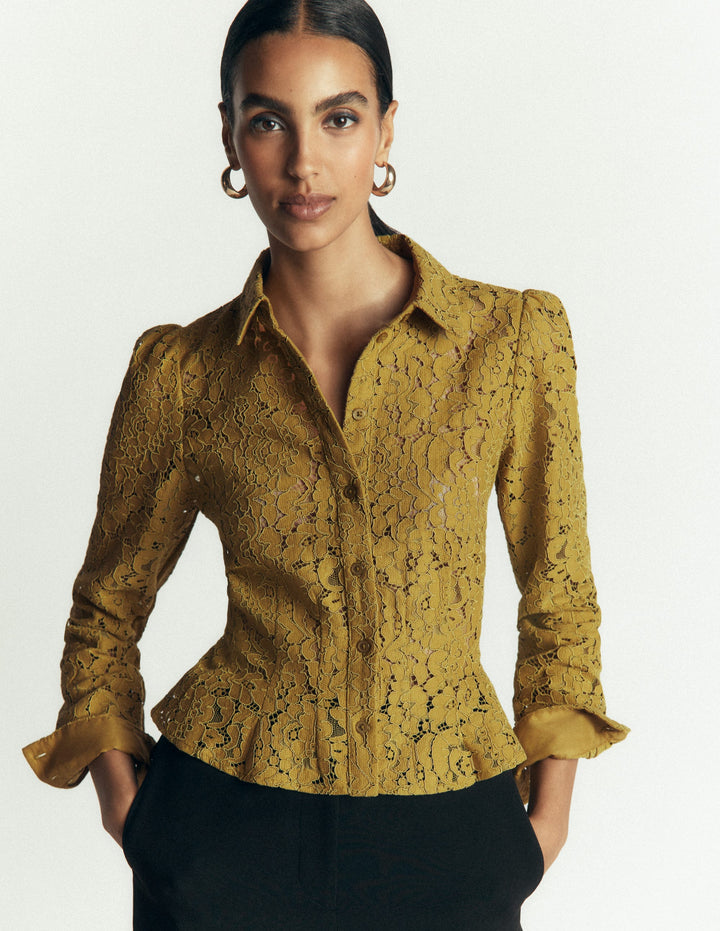 Julia Spitzenhemd mit Abnähern-Olive