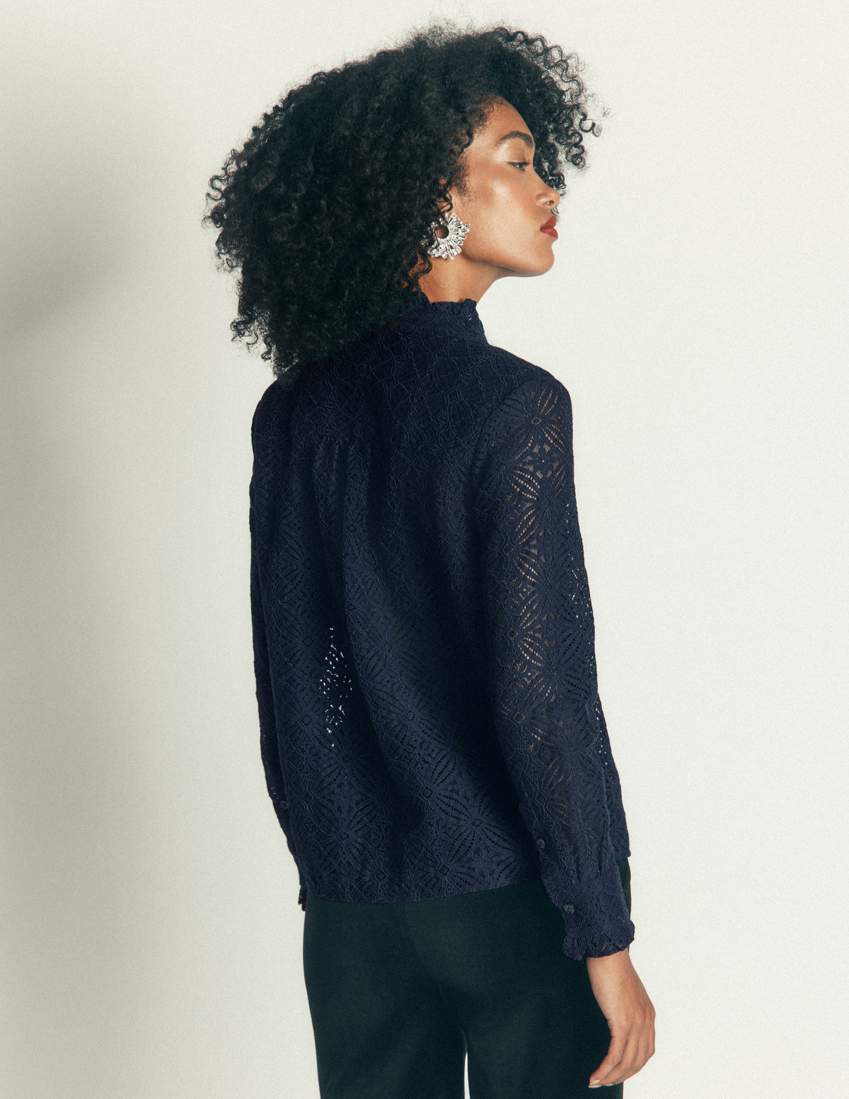 Chemise Sienna en dentelle à volants-Bleu marine - Image 3