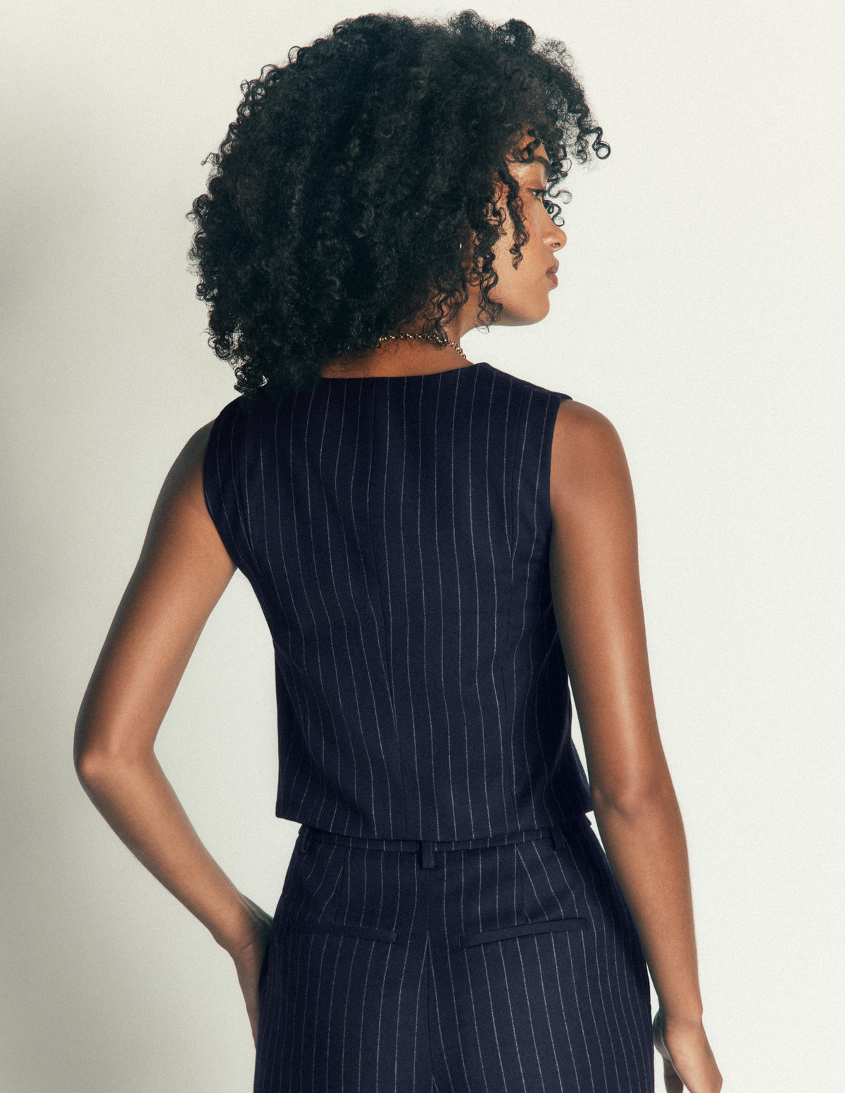 Weste aus Wollmischgewebe mit V-Ausschnitt-Navy, Nadelstreifen-3