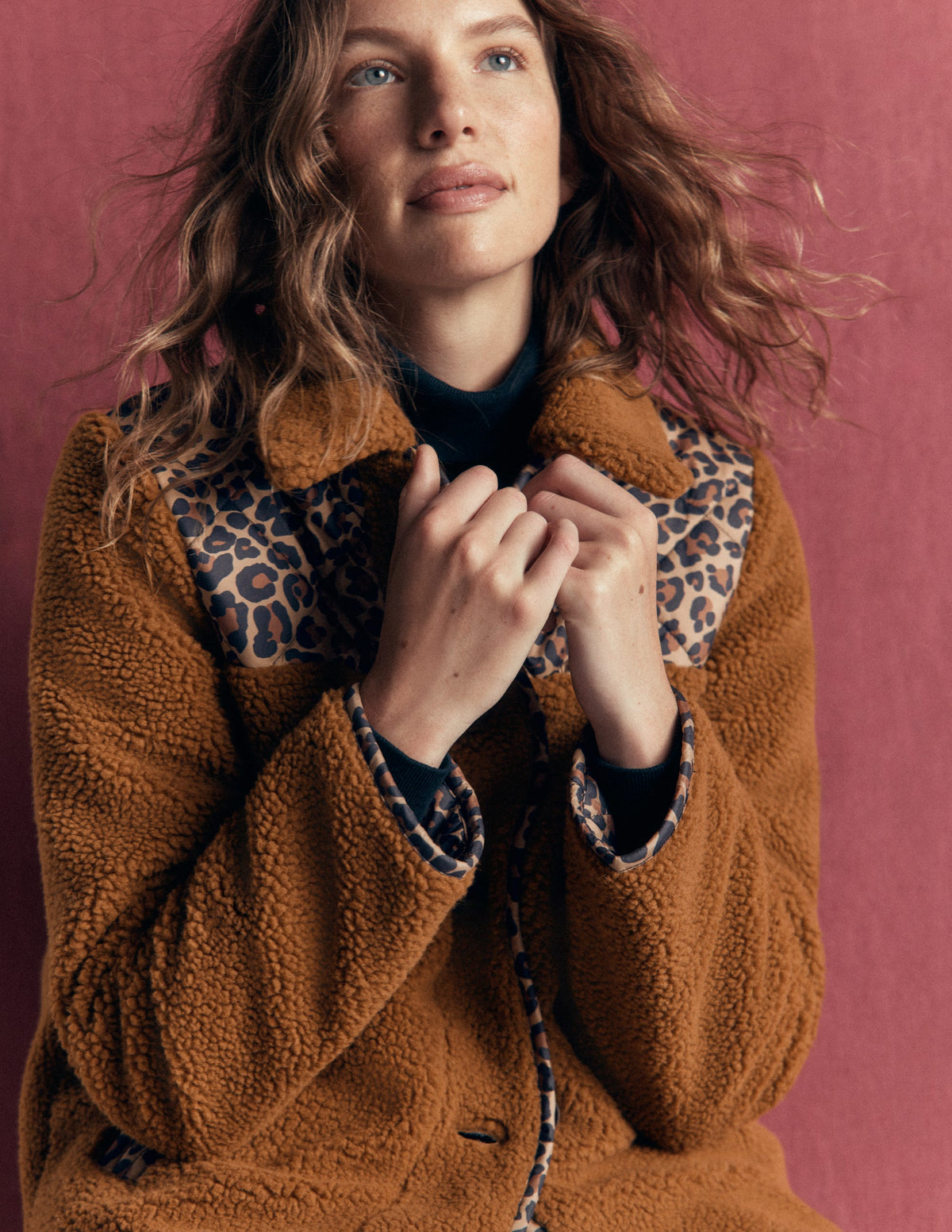 Wendbarer Mantel aus Teddyfell-Mix-Mohair, Leopardenmuster-3