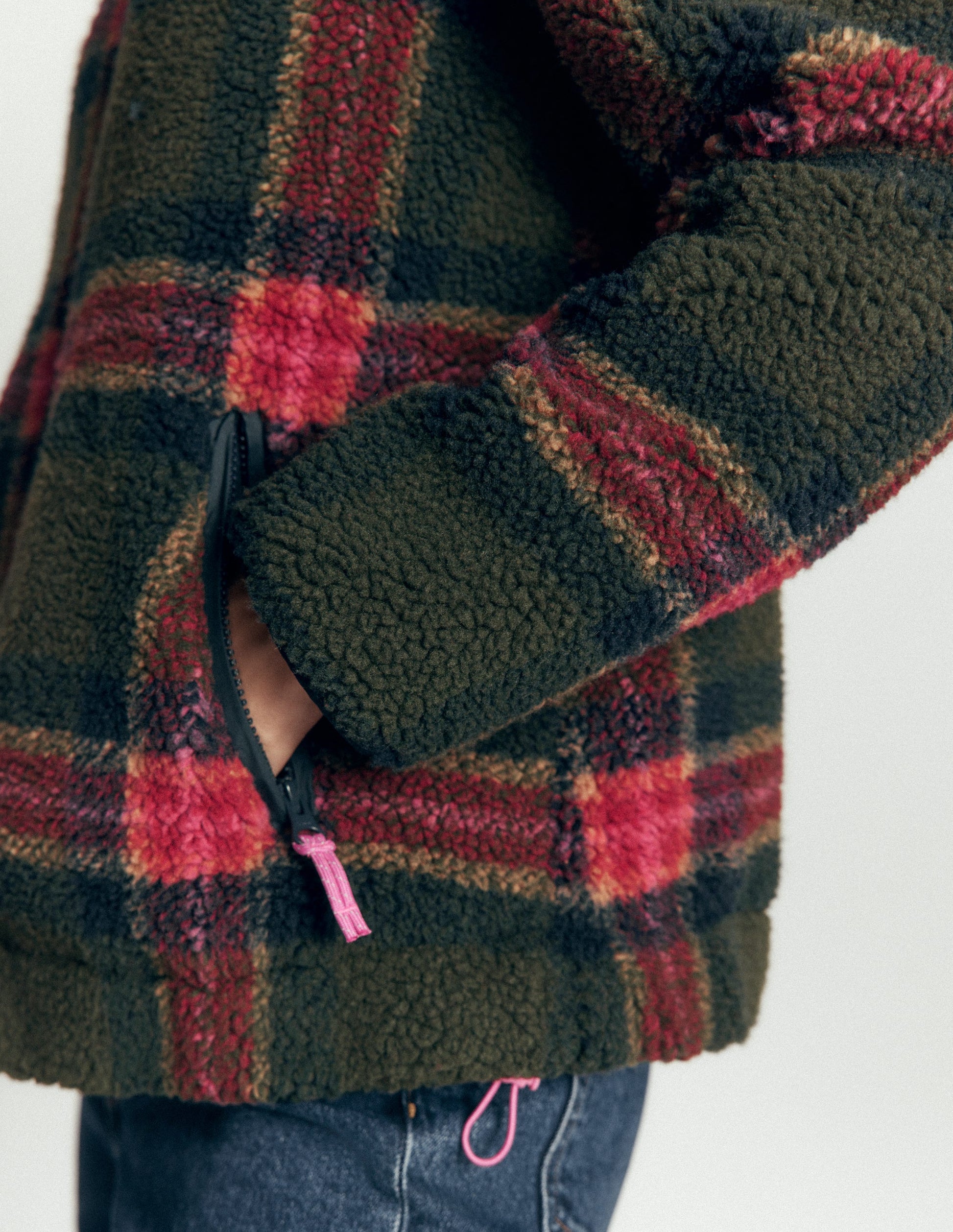 Alnwick Teddyfelljacke-Olivgrün, Marineblau und Rot Kariert-3