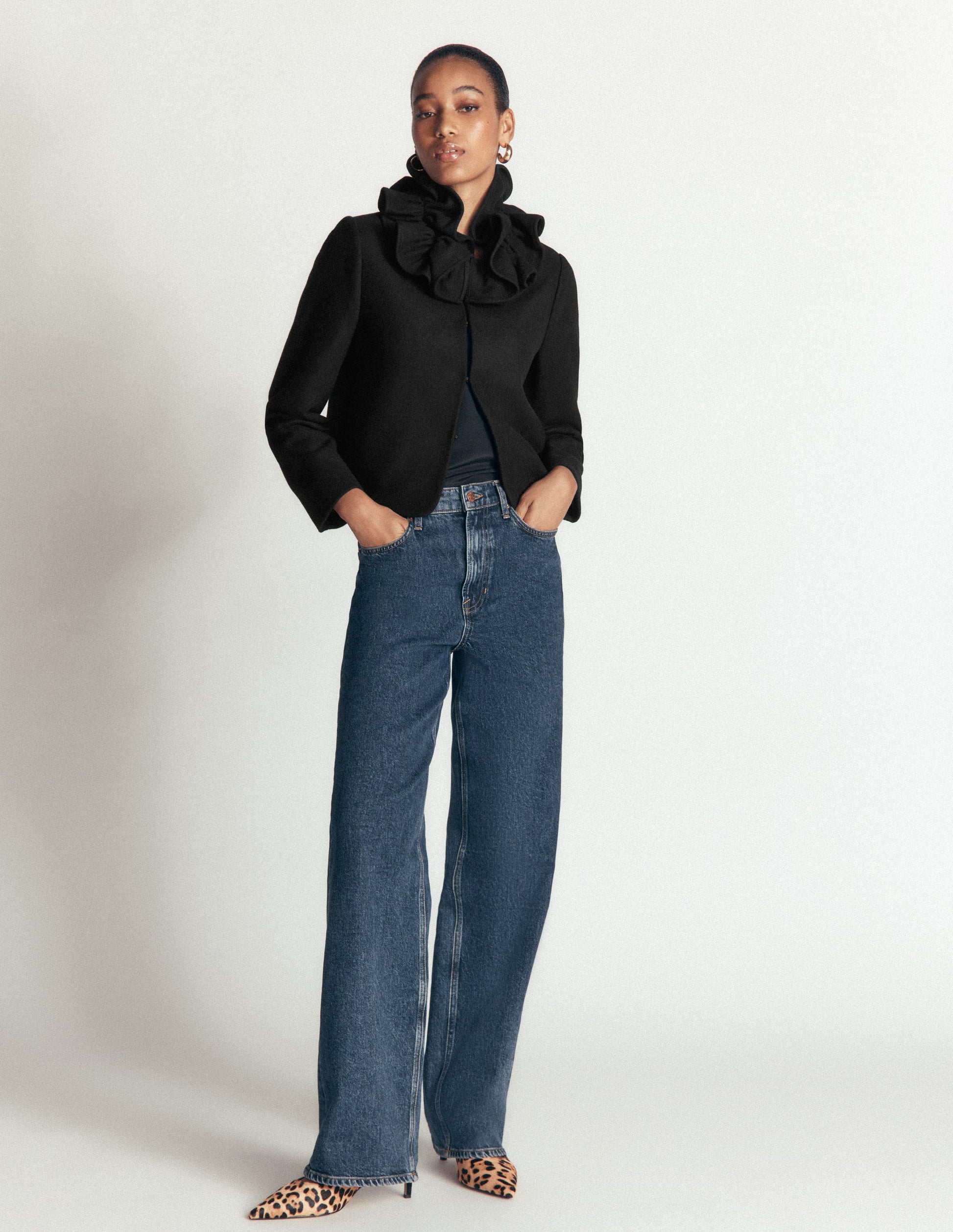 Wolljacke mit Rüschenkragen-Schwarz-5
