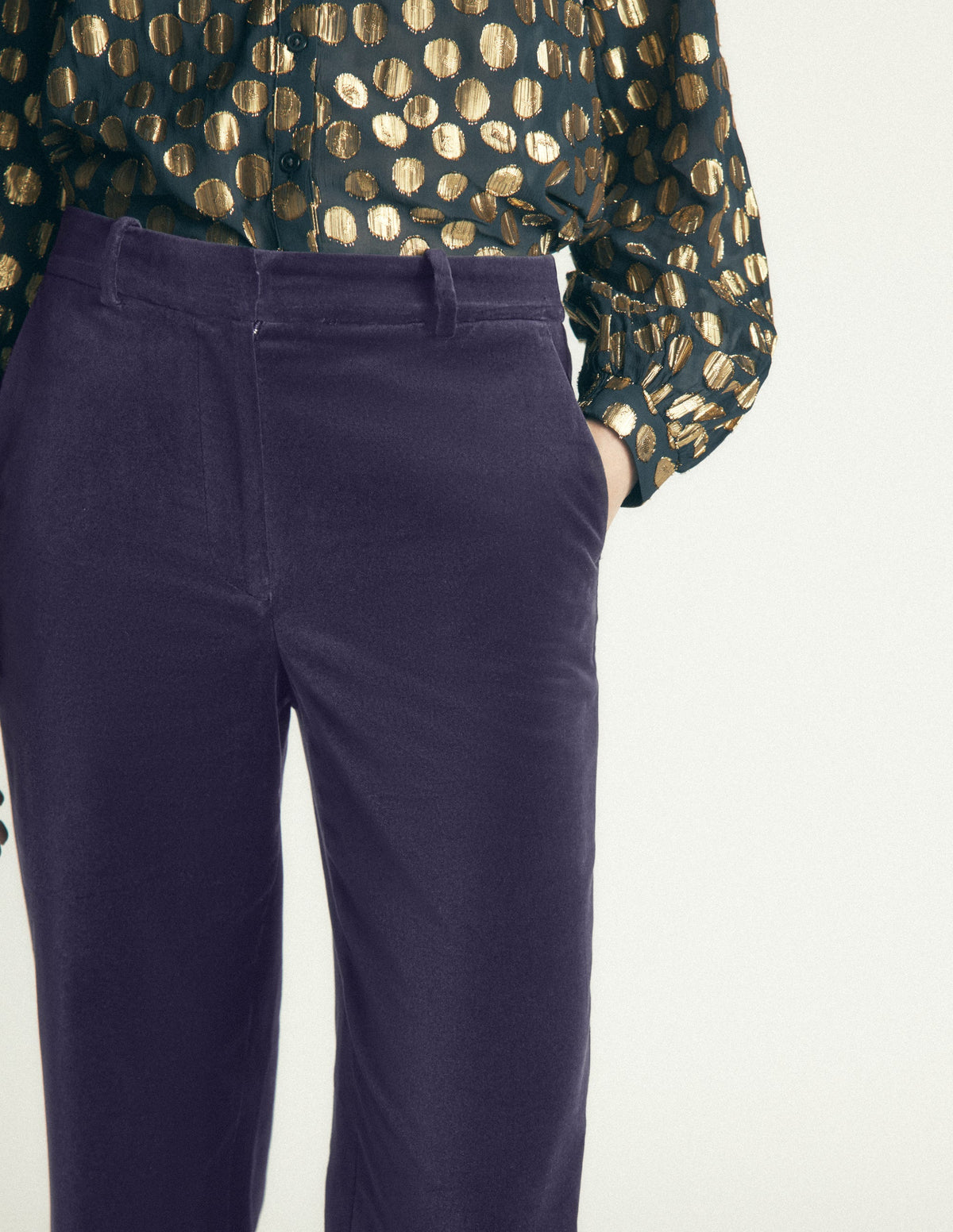 Fitzrovia Samthose-Marineblau-2