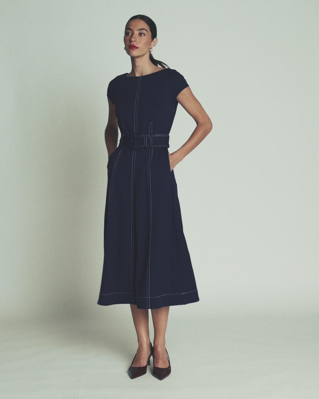 Annet Ponte-Midikleid mit Gürtel